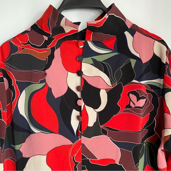 NWT Molly Bracken - Lili Sidonio Floral Red and Black Mock Neck 3/4 Sleeve Dress - Picture 4 of 10